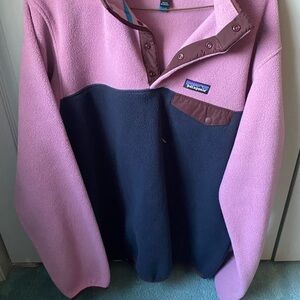 Patagonia fleece pullover never worn.